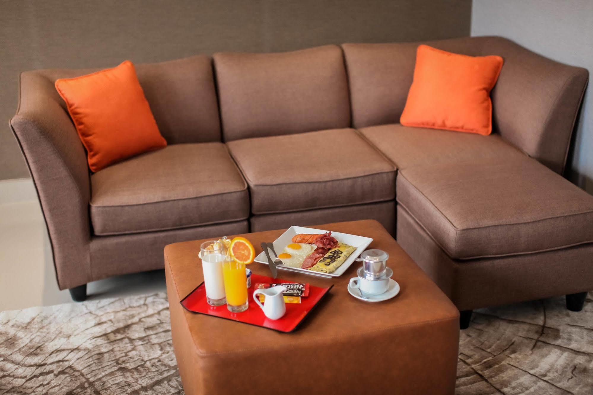 Compass Living Joy Aparthotel โฮจิมินห์ซิตี้ ภายนอก รูปภาพ